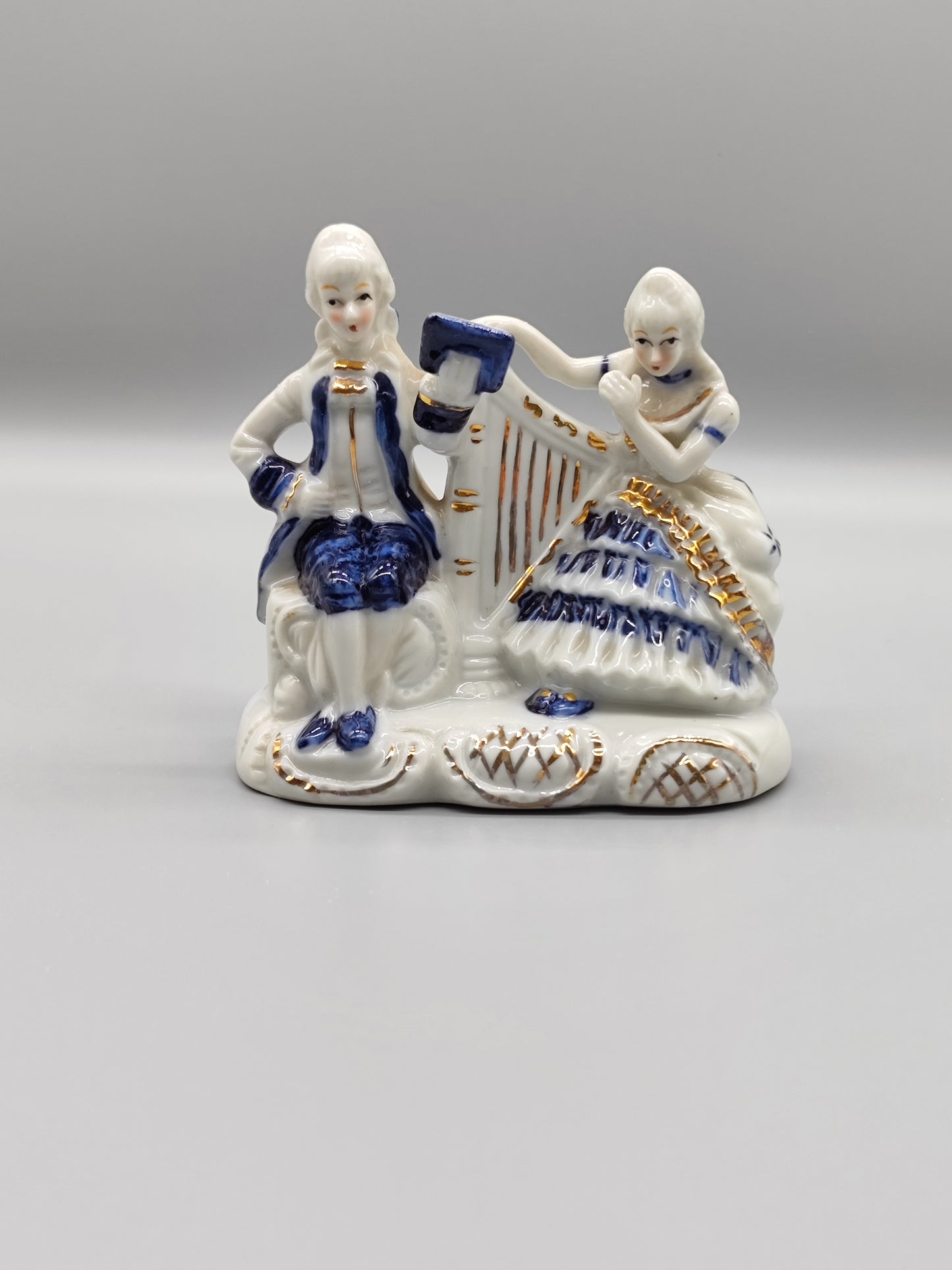 Porzellanfigur Rokoko Stil Dame mit Harfe Herr mit Notenblatt