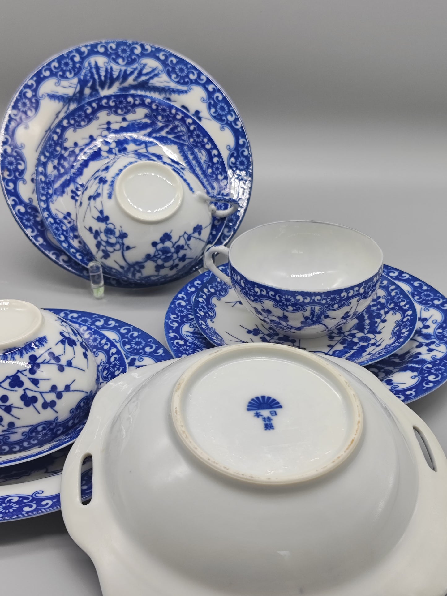 Ein Teeservice Nippon Tokusei Antique Blue Japanisches Porzellan