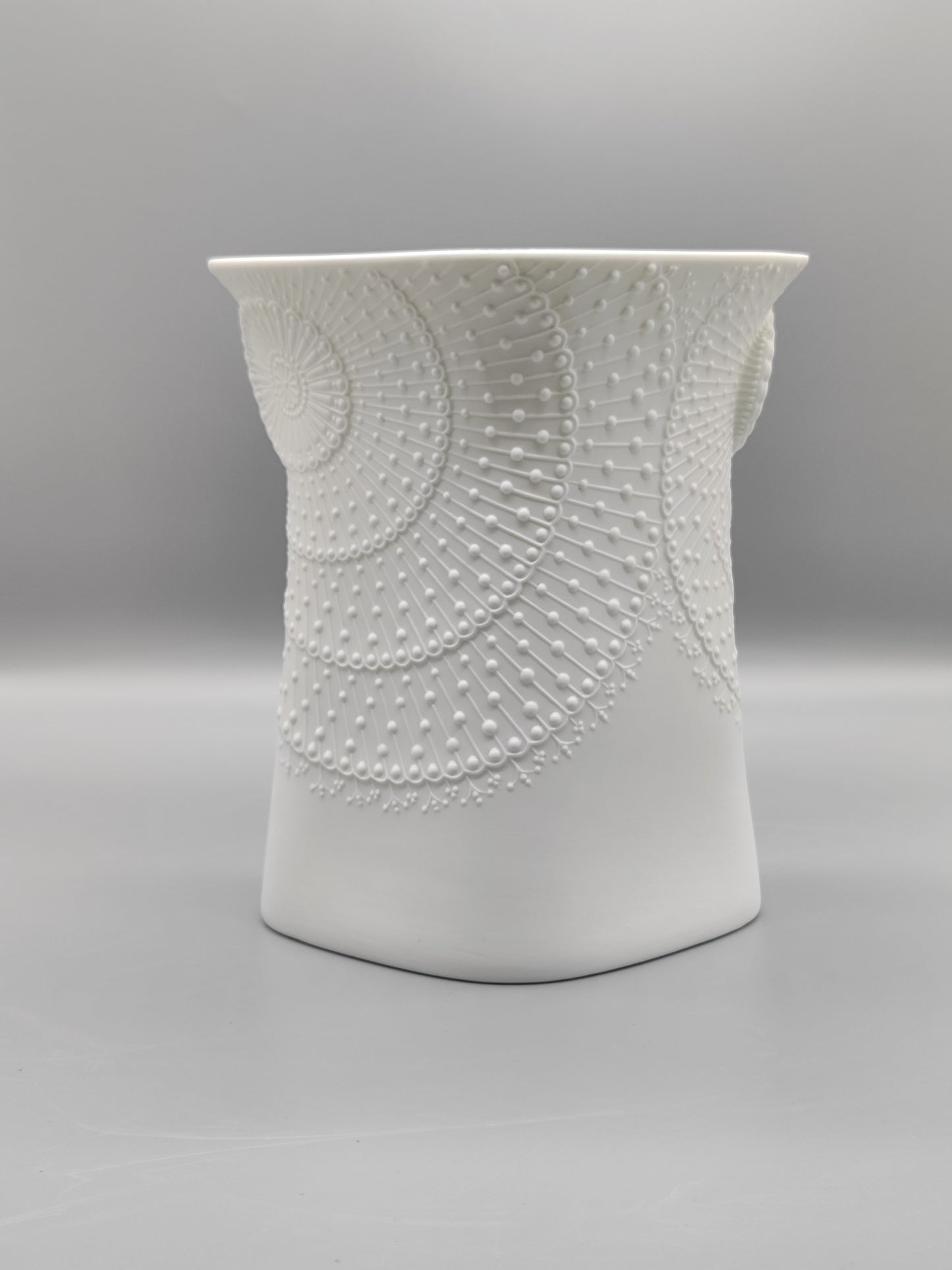 Kayser Vase weiß M. Frey Höhe 21 incl.