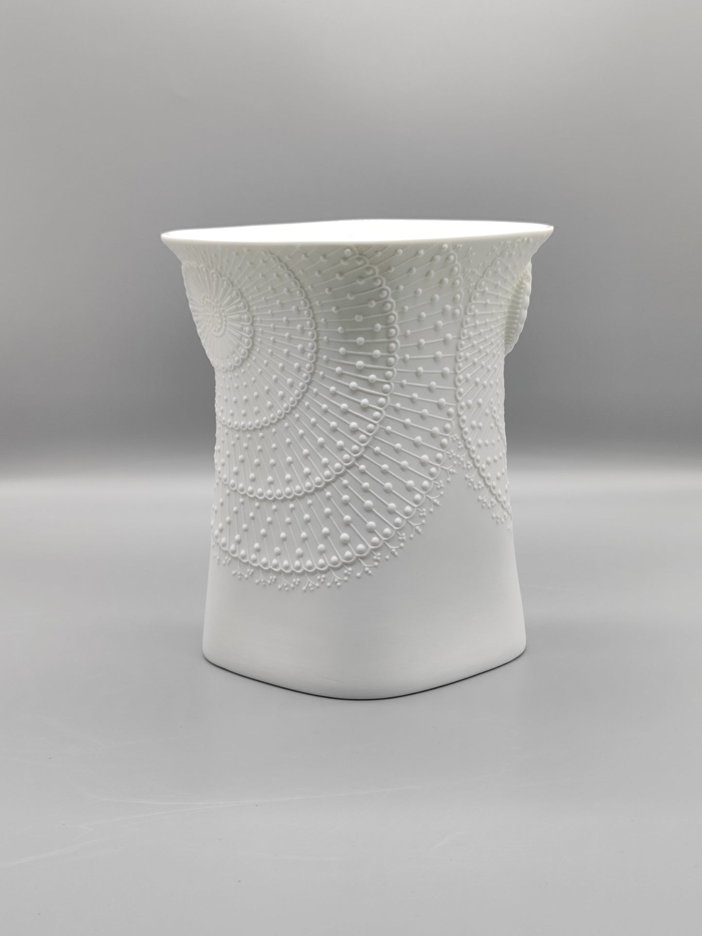Kayser Vase weiß M. Frey Höhe 21 incl.