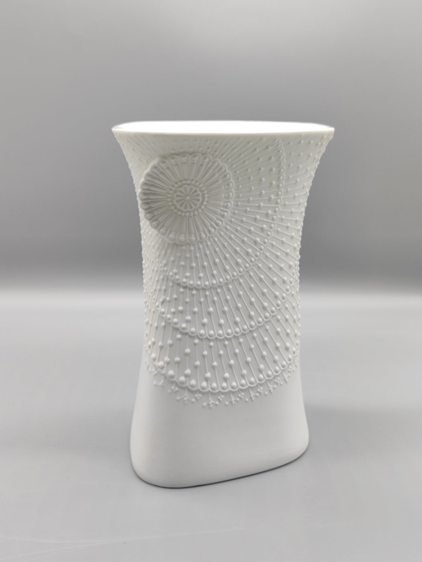 Kayser Vase weiß M. Frey Höhe 21 incl.