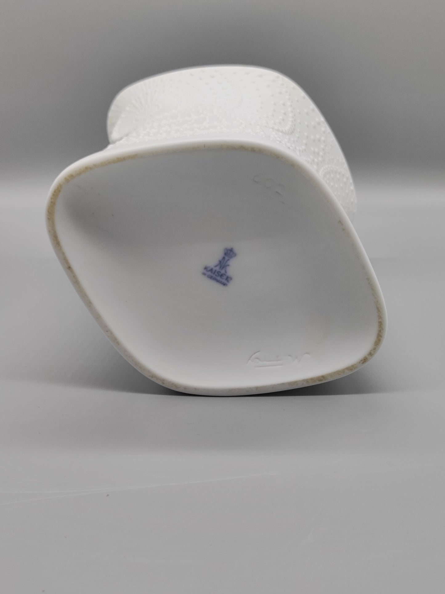 Kayser Vase weiß M. Frey Höhe 21 incl.