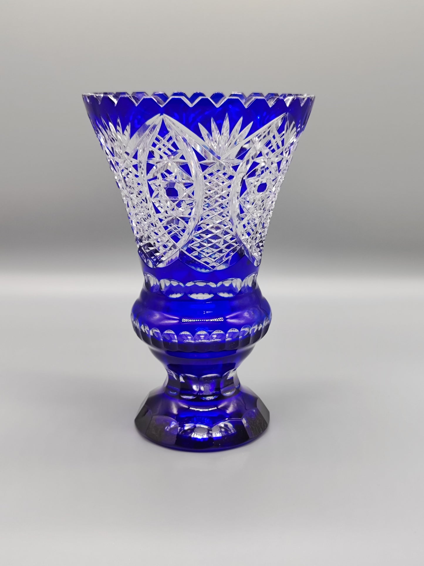 Vintage-Vase aus Bleikristall mit blauem Innenfutter
