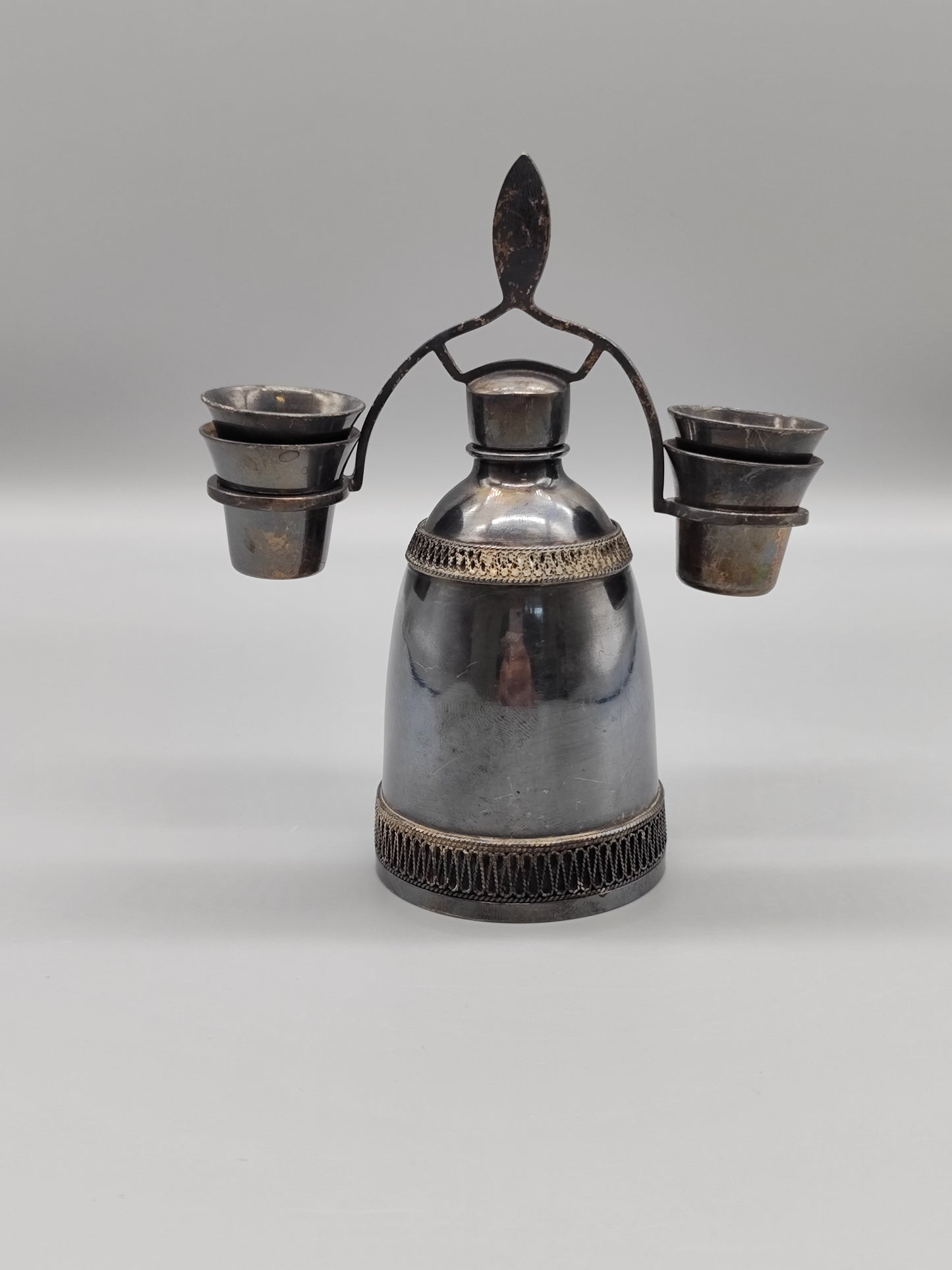 Vintage-Set aus Neusilber für Likör-Vintage-Damast-Dekanter der UdSSR