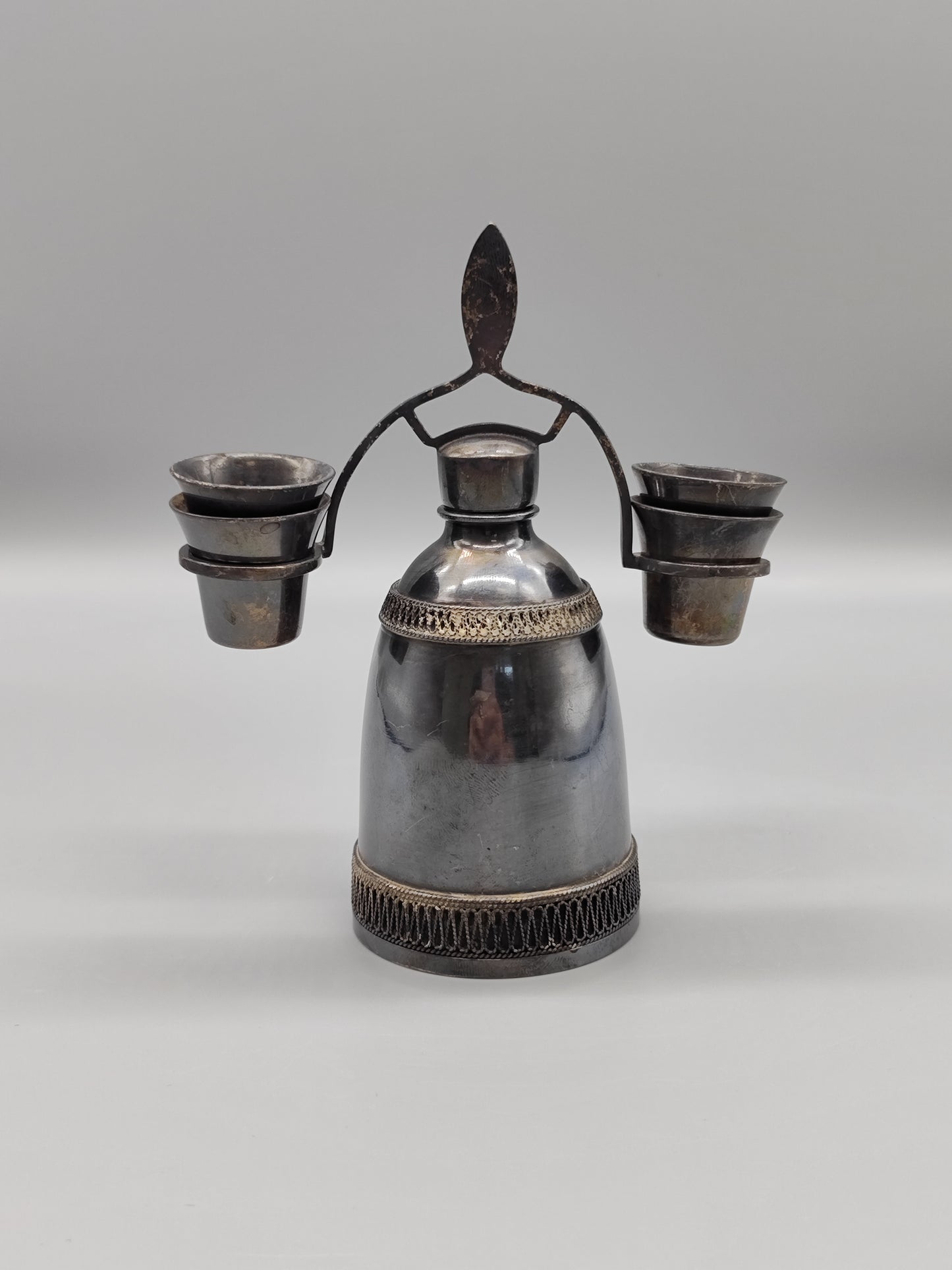 Vintage-Set aus Neusilber für Likör-Vintage-Damast-Dekanter der UdSSR