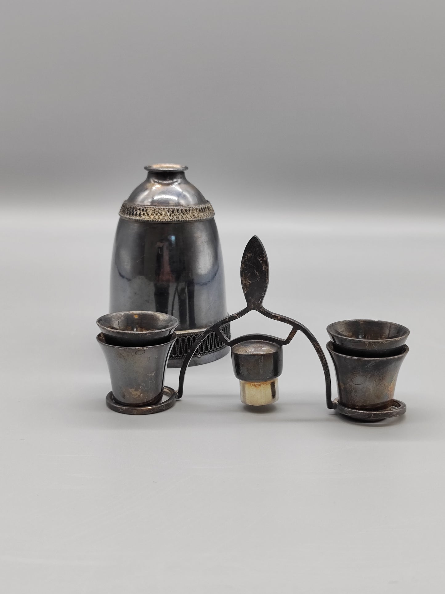 Vintage-Set aus Neusilber für Likör-Vintage-Damast-Dekanter der UdSSR