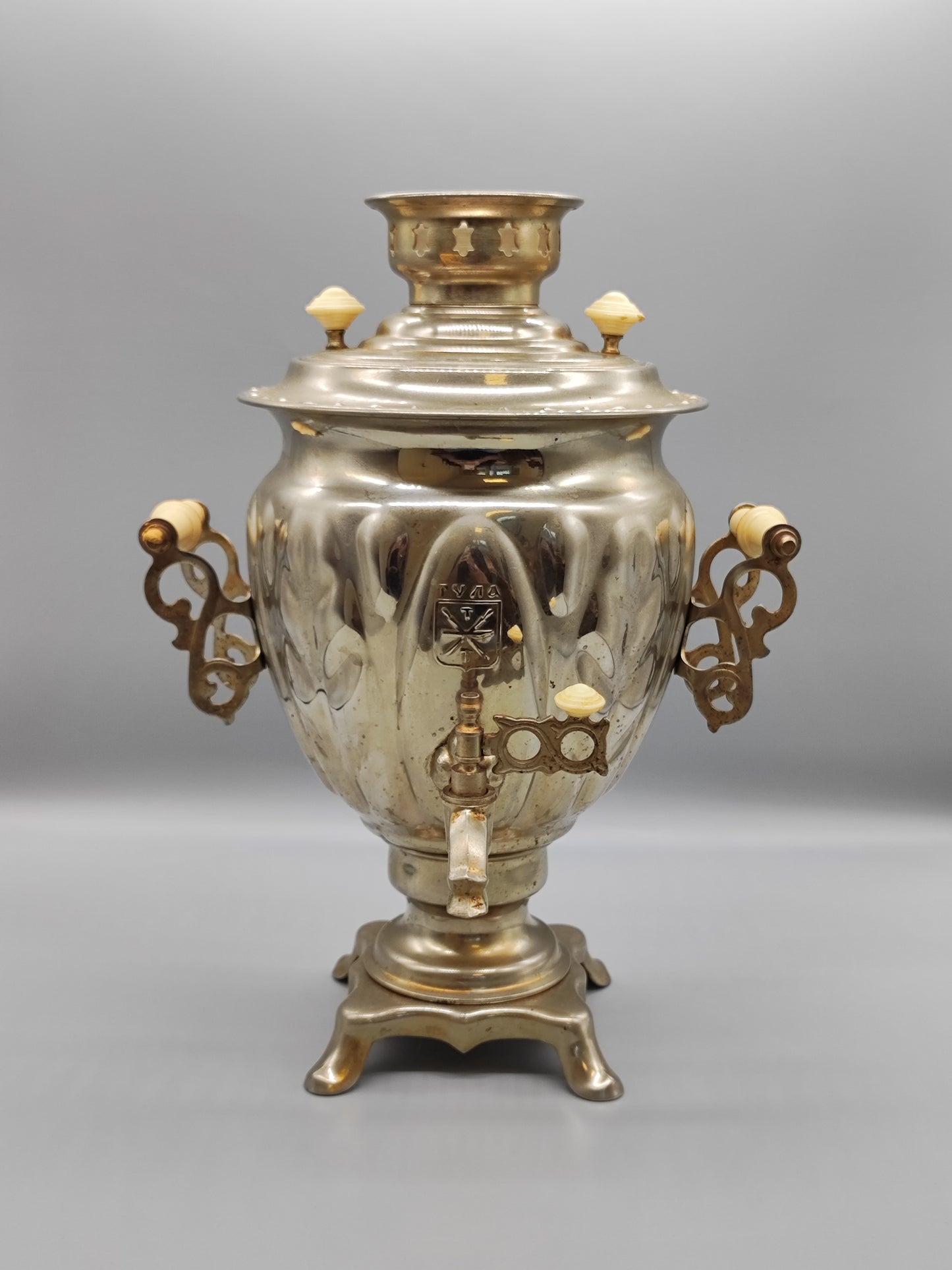 Elektrischer Tula-Samowar, hergestellt in der UdSSR, in funktionsfähigem Zustand