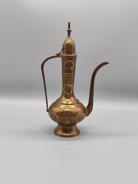 Vintage geätzte mittlere Größe Messing Aftaba oder Ewer - Messingkrug